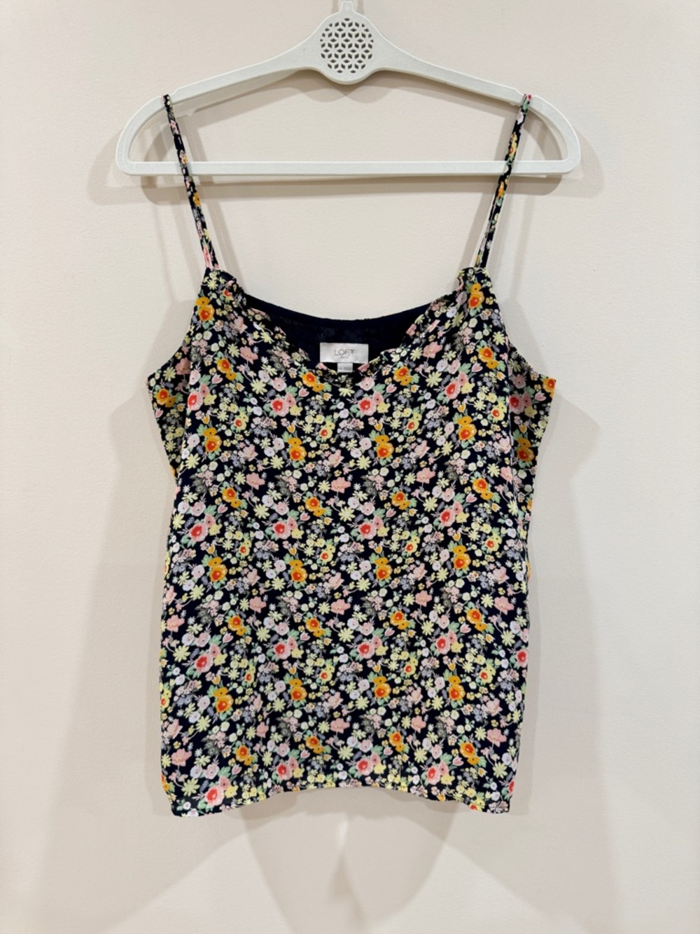 LOFT Floral Cami Tank Navy Ditsy Garden Print Size M Flowy Lined Summer Top